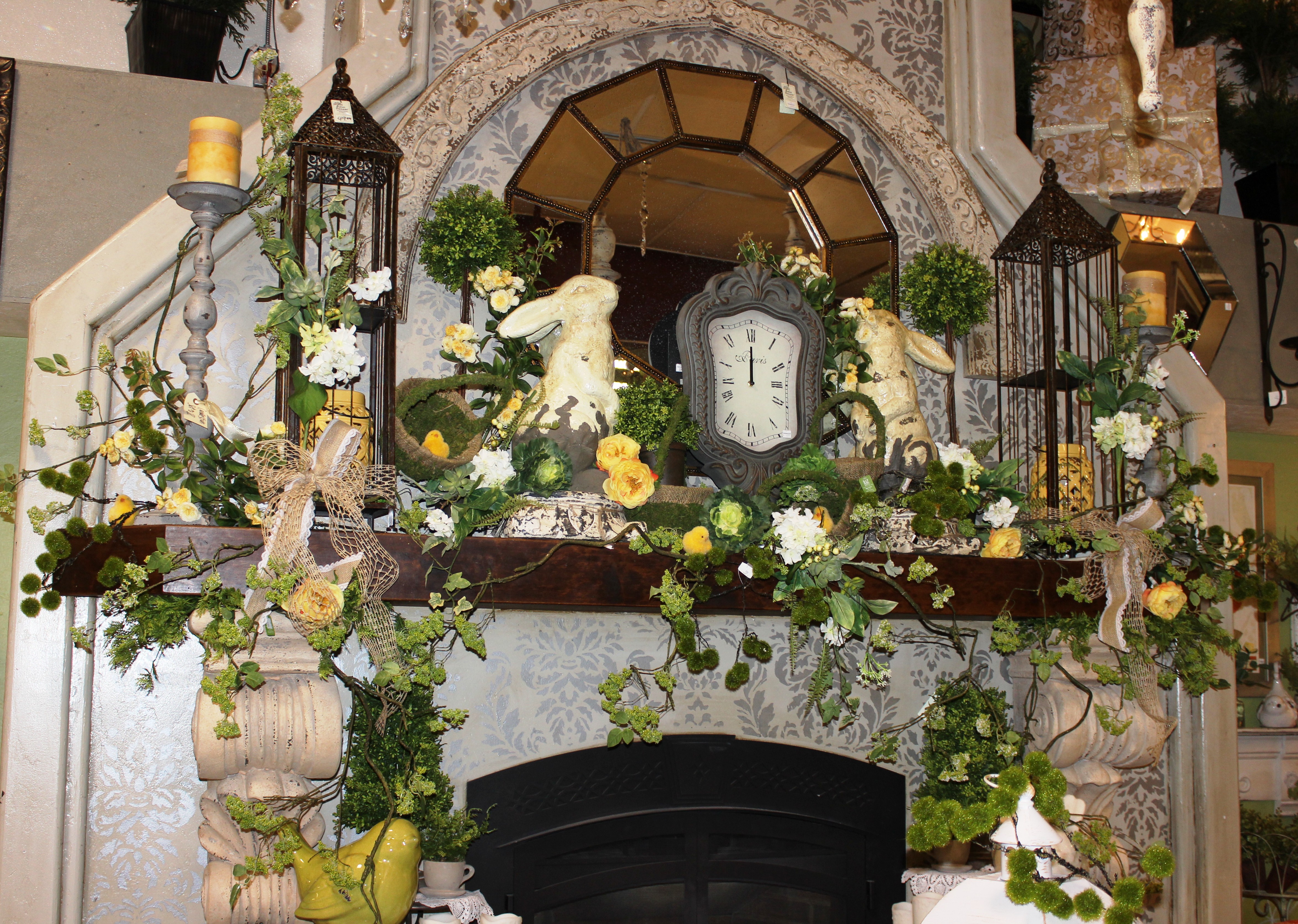 Mini Bazaar mantle